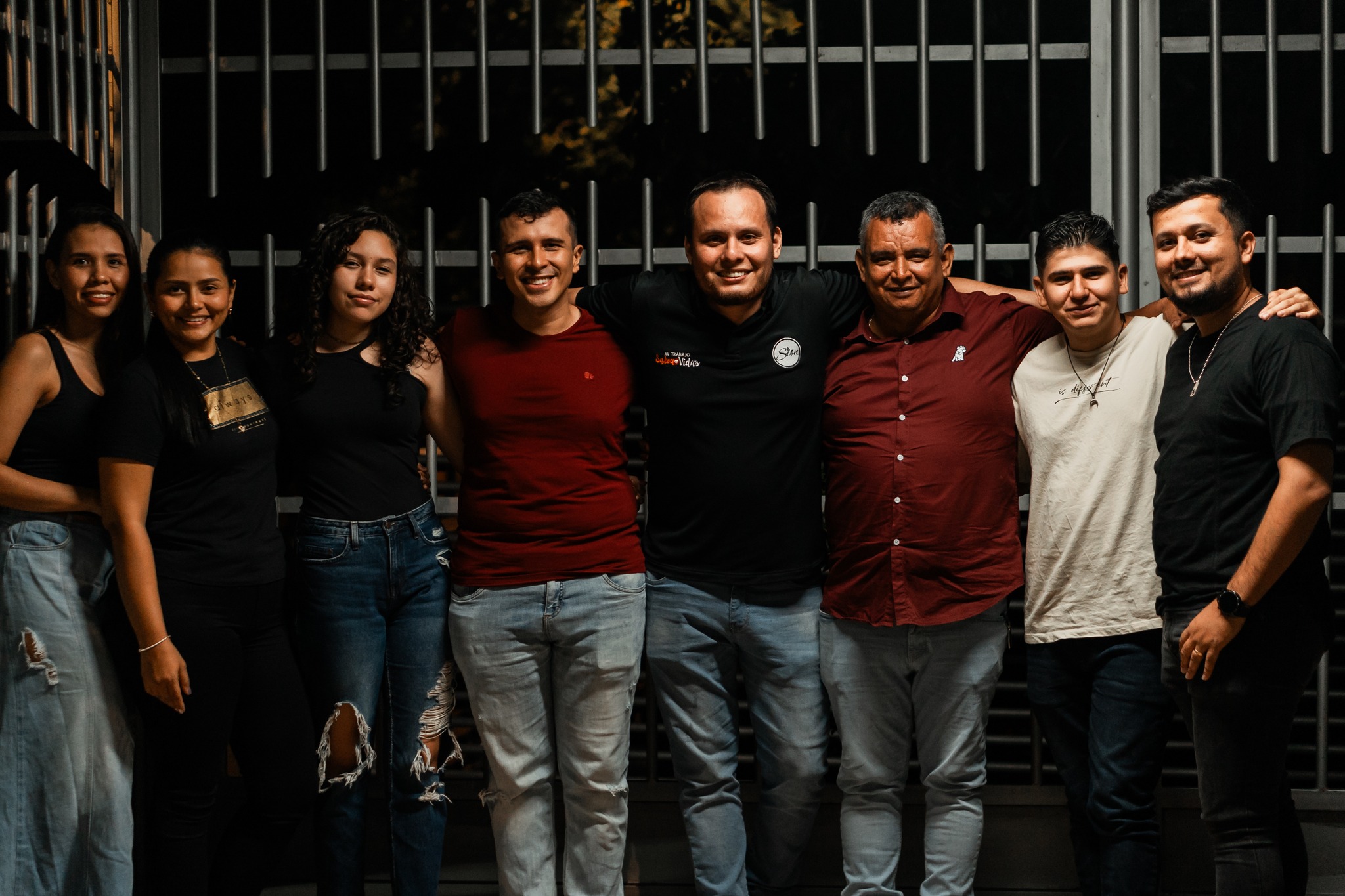 Voluntarios sirviendo a la comunidad